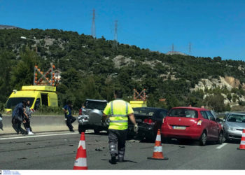 Καραμπόλα στην Κινέτα – Ουρές χιλιομέτρων στην Εθνική!