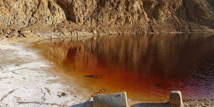 Κύπρος: Μακάβριο εύρημα σε βαλίτσα στην «Κόκκινη Λίμνη»