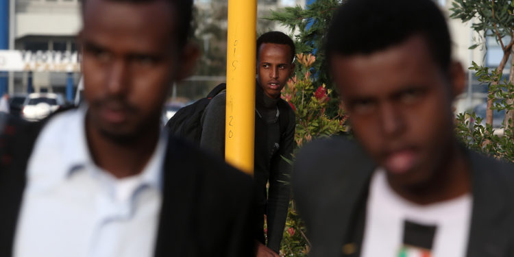 «Κρυφτό» με τους μετανάστες: Τους πήραν από τη Σάμο, τους πήγαν Μυτιλήνη