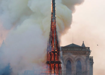 Παναγία των Παρισίων: Ίσως καταγράφηκε από κάμερα πως ξεκίνησε η φωτιά