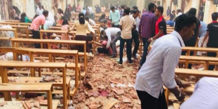 Σρι Λάνκα: Στους 156 υπολογίζονται οι νεκροί από τις εκρήξεις σε εκκλησίες και ξενοδοχεία – ΦΩΤΟ