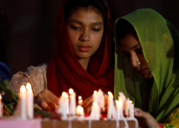 Σρι Λάνκα: «Σοκάρει» ο αριθμός των νεκρών και η διεθνής κοινότητα πενθεί