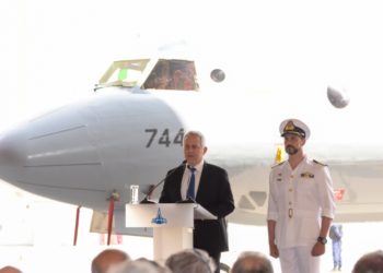 Ρ-3Β: Παρουσία Αποστολάκη η παρουσίαση του αεροσκάφους – ΦΩΤΟ