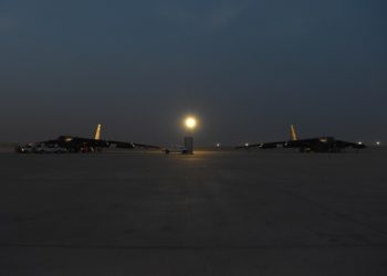 «Τρίζουν τα δόντια» στο Ιράν οι ΗΠΑ με τα Β-52 σε απόσταση αναπνοής – ΦΩΤΟ