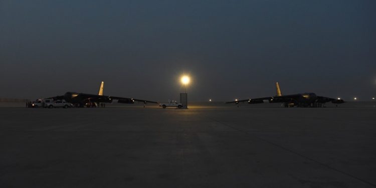 «Τρίζουν τα δόντια» στο Ιράν οι ΗΠΑ με τα Β-52 σε απόσταση αναπνοής – ΦΩΤΟ