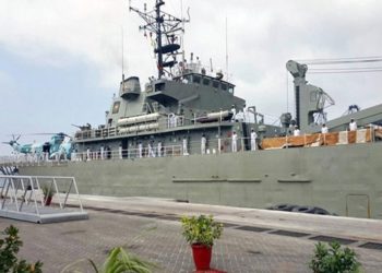 Ιράν: Απαντάει στις ΗΠΑ με πολεμικά πλοία στον κόλπο του Άντεν