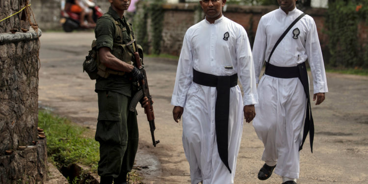 Σρι Λάνκα: Κλειστές επ’ αόριστον οι καθολικές εκκλησίες – Απειλές νέων επιθέσεων