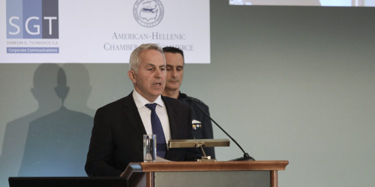 Αποστολάκης