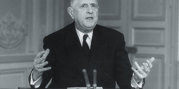 Σαν Σήμερα: Το 1963 ο Ντε Γκολ μιλάει στη Βουλή των Ελλήνων