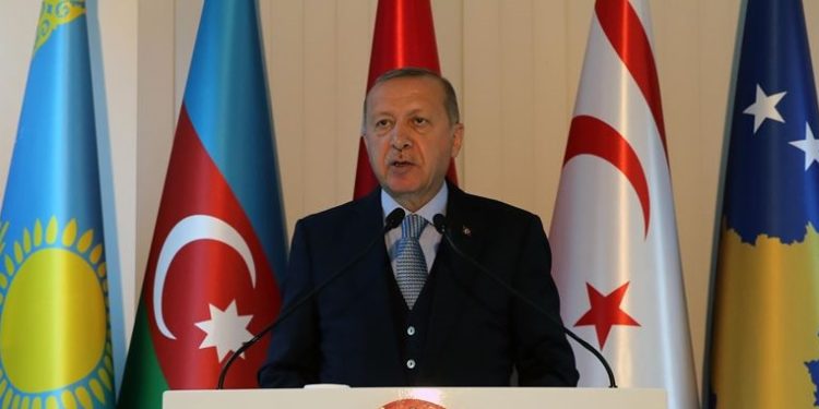 Ερντογάν: Σύντομα θα εισβάλουμε ανατολικά του Ευφράτη