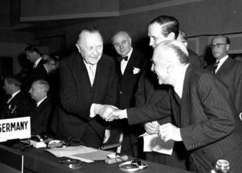 Σαν σήμερα: Η Δυτική Γερμανία γίνεται μέλος του ΝΑΤΟ