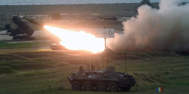 Μαύρη Θάλασσα: «Βροχή» οι πύραυλοι σε κοινή άσκηση Ρουμανίας με ΗΠΑ – ΦΩΤΟ