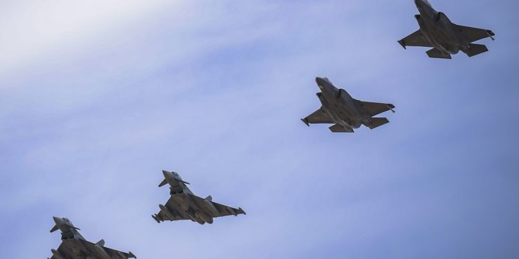 F-35A: Σε κοινή άσκηση με την Ελλάδα συμμετέχουν τα «καμάρια» των ΗΠΑ [vid]