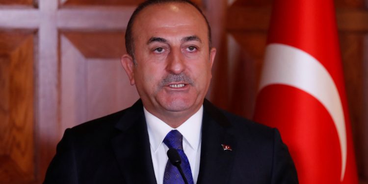 Τσαβούσογλου: Δε θα αφήσουμε πολίτες μας να συλληφθούν από τα εντάλματα της Κύπρου