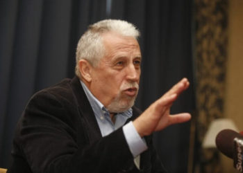 Γιάννης Μανώλης