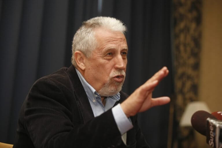 Γιάννης Μανώλης