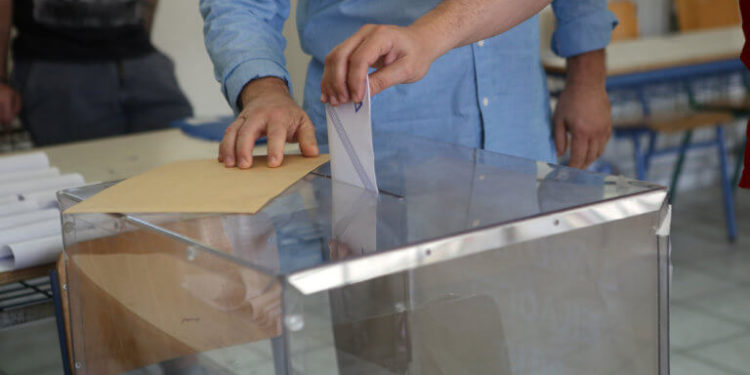 Δημοσκόπηση MRB: Προς αυτοδυναμία ακόμη και με επτακομματική βουλή η Νέα Δημοκρατία