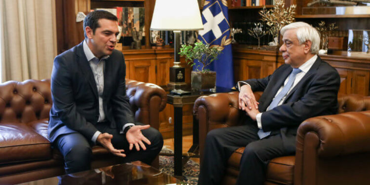 Υπέβαλε την παραίτησή του ο Τσίπρας στον ΠτΔ