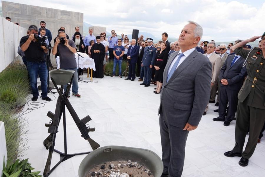 Αποστολάκης