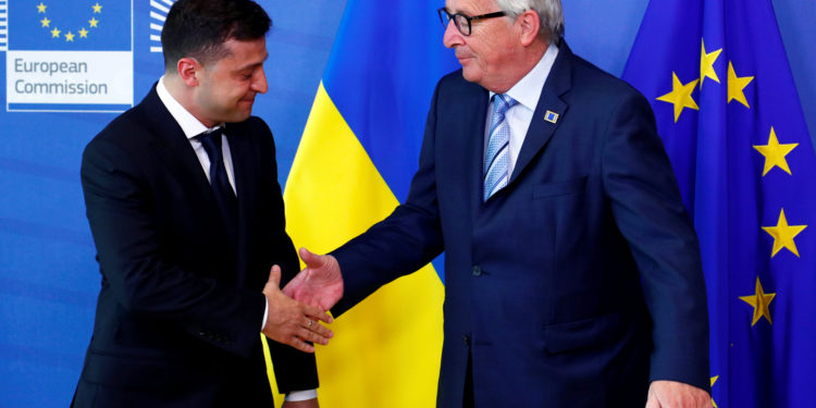 Ουκρανία: Τη βοήθεια της ΕΕ απέναντι στη Ρωσία ζητά ο Ζελένσκι