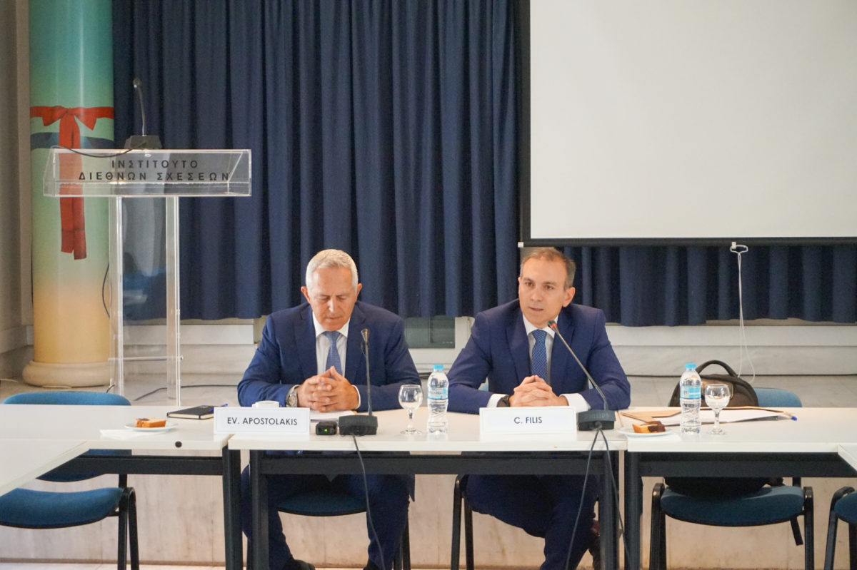 Αποστολάκης