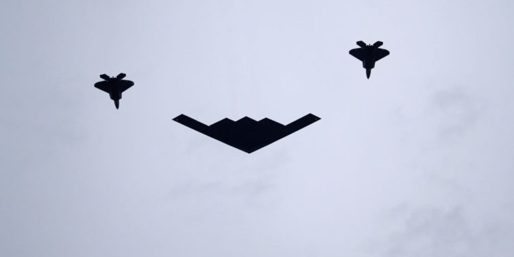 Ημέρα Ανεξαρτησίας: Έκλεψαν την παράσταση τα πολεμικά αεροσκάφη – ΒΙΝΤΕΟ