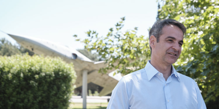 Μητσοτάκης: Το αξιόμαχο των ΕΔ μας επιτρέπει να υπερασπιζόμαστε τα εθνικά συμφέροντα