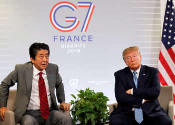 Τραμπ - Άμπε