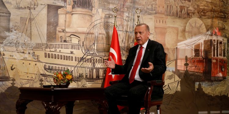 Ερντογάν στο Reuters: Ανά πάσα στιγμή μπορεί να γίνει οτιδήποτε στην Ανατολική Μεσόγειο