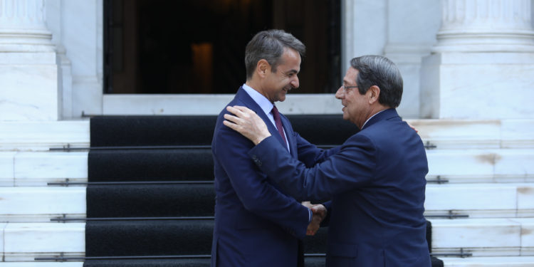 επικοινωνία Αναστασιάδη - Μητσοτάκη