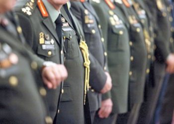 Μισθοί Συντάξεις Ένοπλες Δυνάμεις