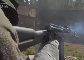 Kalashnikov: Η εταιρεία δείχνει πως καταστρέφεται ένα AK-74 [vid]