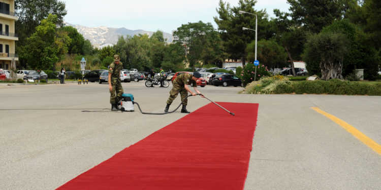 Τι πρέπει να σπουδάσετε αν θέλετε να γίνετε… πρωθυπουργός!