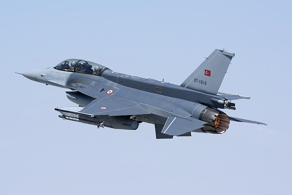 F-16
