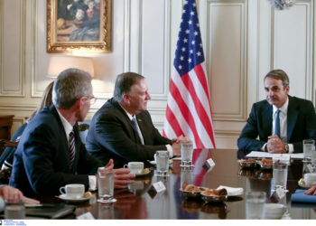 Μητσοτάκης σε Πομπέο: Η Τουρκία παραβιάζει το Διεθνές Δίκαιο