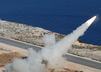 ΓΕΣ: Άσκηση πυροβολικού στο Πεδίο Μάχης Κρήτης [pics]