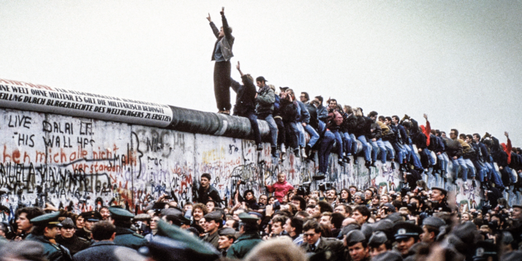 Σιδηρούν Παραπέτασμα