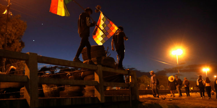 Βολιβία: Τρεις νεκροί στις συγκρούσεις διαδηλωτών με τον στρατό