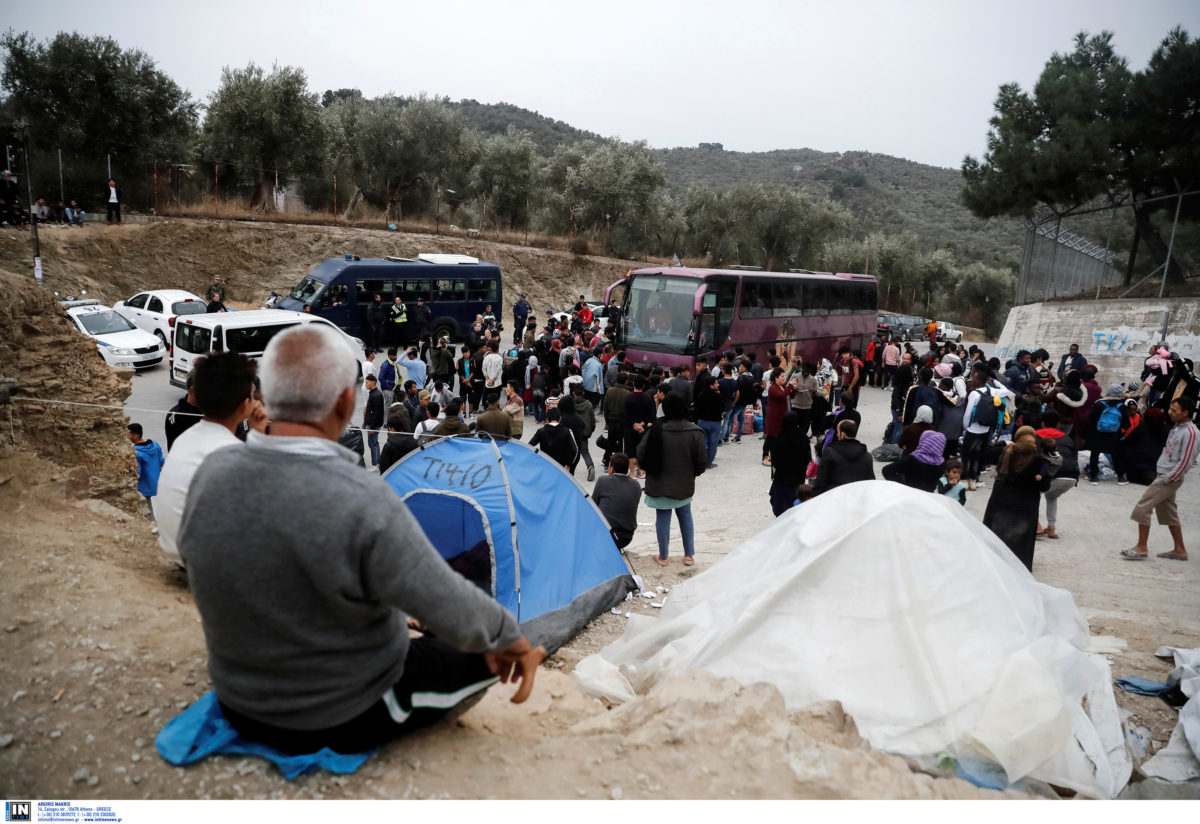 μετανάστρια