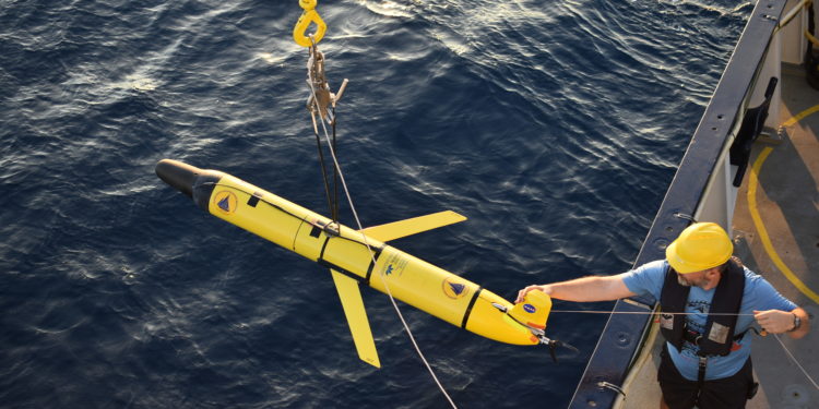 Τι γυρεύει η NASA στην Σαντορίνη;