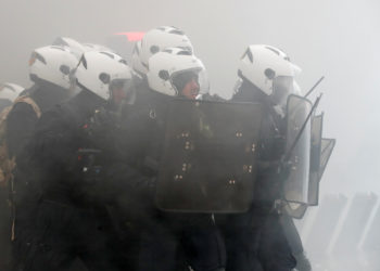 Παρίσι - Διαδηλώσεις - δακρυγόνα