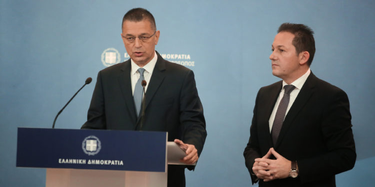 Πέτσας - Στεφανής