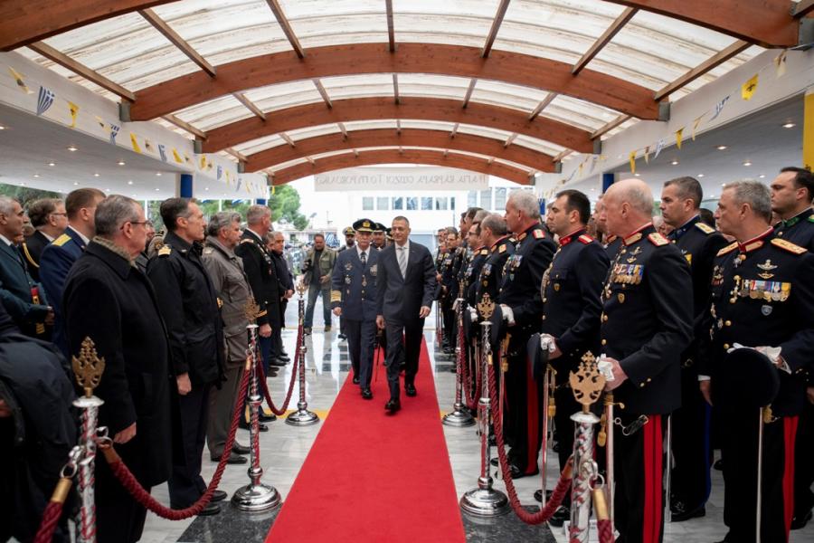 ής - Γιορτή Πυροβολικού