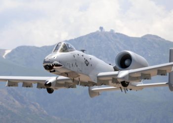 A-10 Warthog: Αλλαγή σχεδίων για τη USAF! Αντί να τα αποσύρει τα ενισχύει [pics]