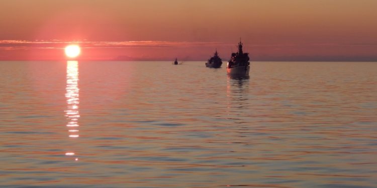 Μήνυμα ετοιμότητας από το Πολεμικό Ναυτικό – Εντυπωσιακές εικόνες από την άσκηση  «ΛΟΓΧΗ» [pics]