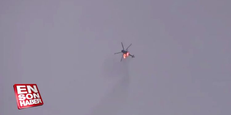 Συρία: Κατάρριψη στρατιωτικού ελικοπτέρου του Άσαντ πάνω από το Ιντλίμπ – Βίντεο ντοκουμέντο