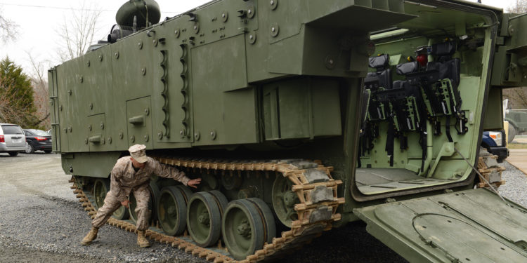 Αμερική: Το Σώμα Πεζοναυτών θέλει να «ξεφορτωθεί» τα άρματα μάχης, καθώς ετοιμάζεται να γίνει περισσότερο ευέλικτο
