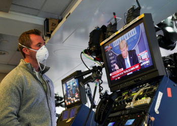 τραμπ washington post