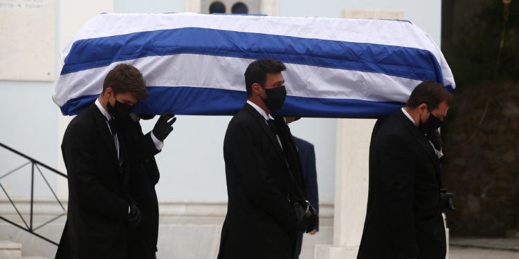 Γλέζος - Κηδεία