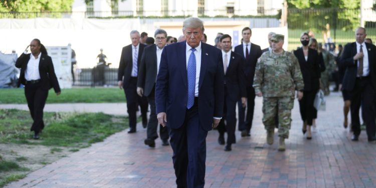 Έσπερ - ΗΠΑ - Τραμπ